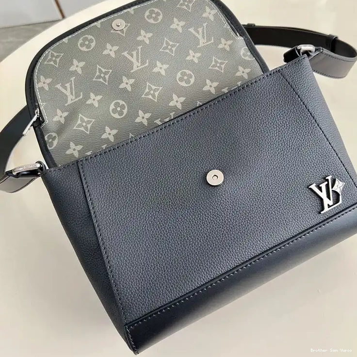 Brother Sam LV 2411YA0210 Bags 0714